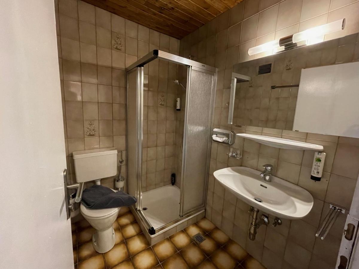 ロイタシュ Garni Baerenwirt Bed & Breakfast エクステリア 写真