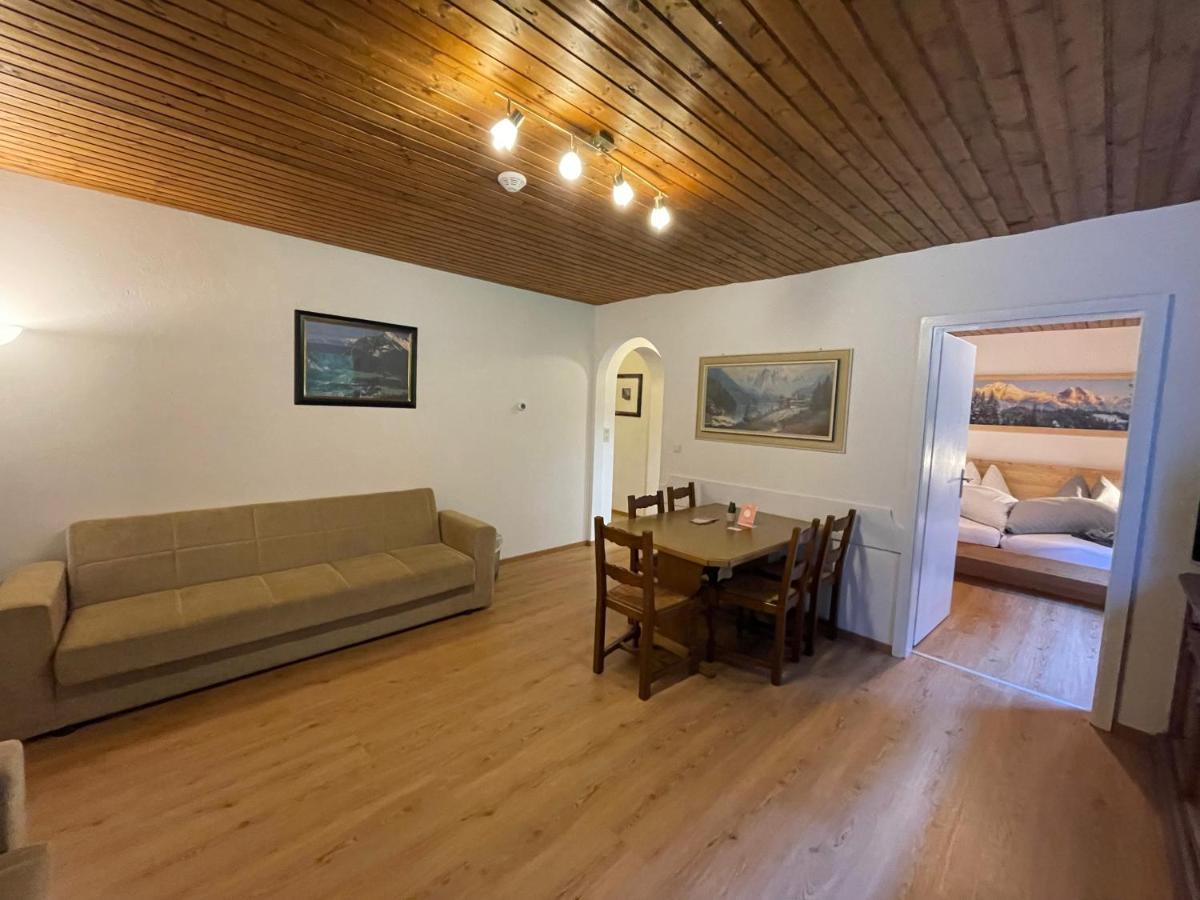 ロイタシュ Garni Baerenwirt Bed & Breakfast エクステリア 写真