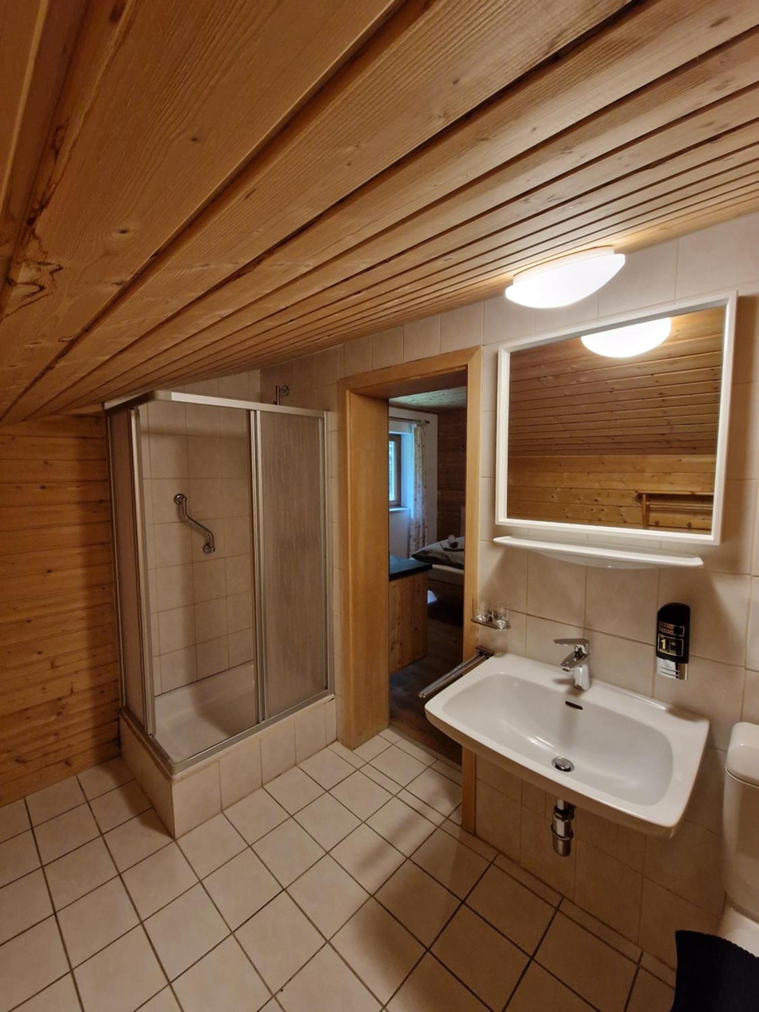 ロイタシュ Garni Baerenwirt Bed & Breakfast エクステリア 写真