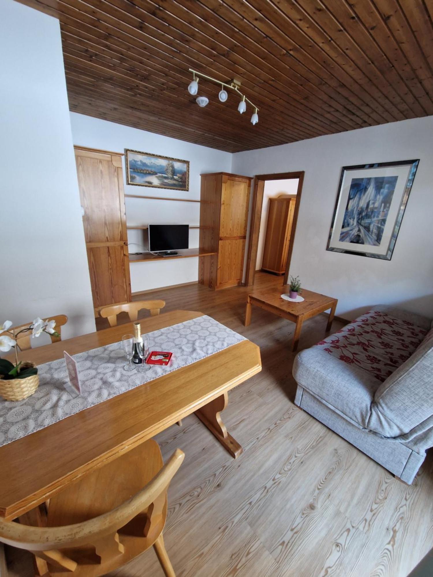 ロイタシュ Garni Baerenwirt Bed & Breakfast エクステリア 写真