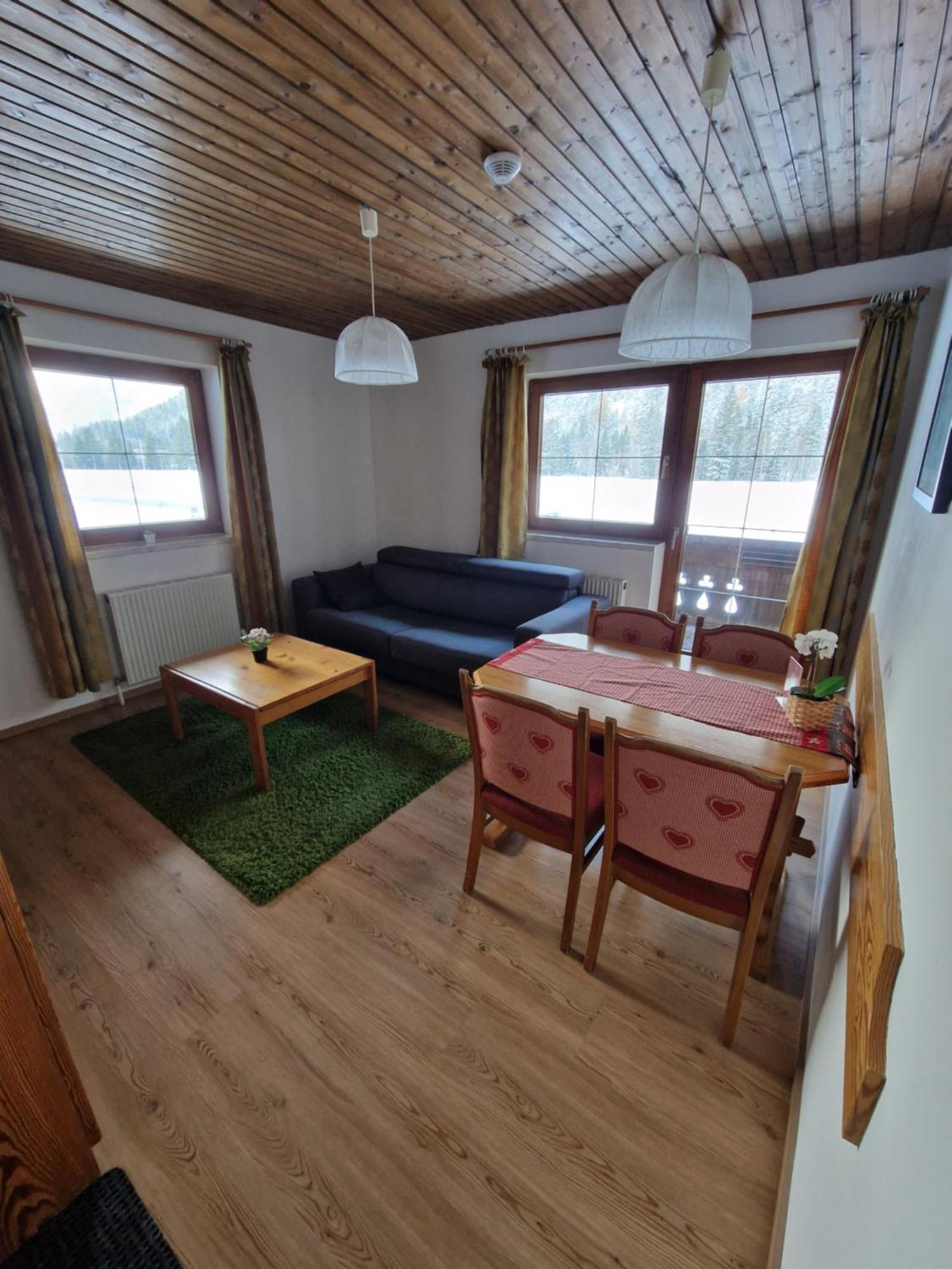 ロイタシュ Garni Baerenwirt Bed & Breakfast エクステリア 写真